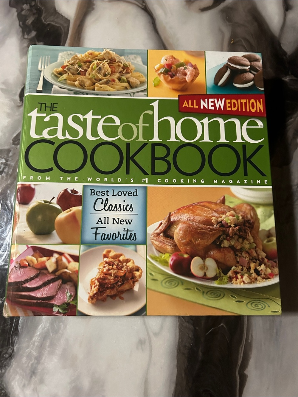 Taste of Home Cookbook — 606 Pages